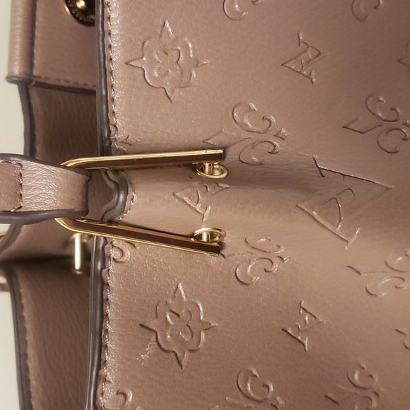 Adrienne Vittadini Embossed Logo Tote Bag (Final price) - Picture 8 of 9